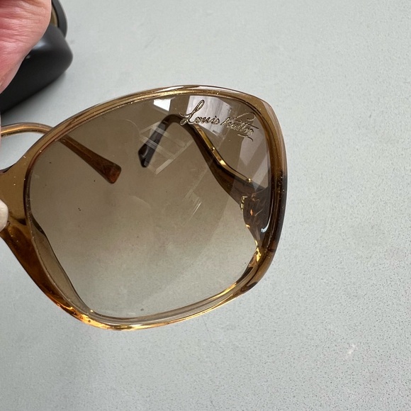 Louis Vuitton Gina sunglasses in light glitter honey (Z0052W) pristine condition - Picture 8 of 14